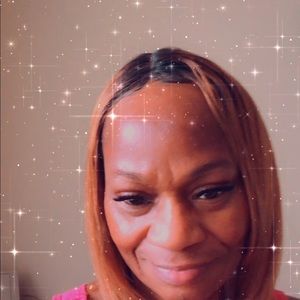 Meet your Posher, Valerie